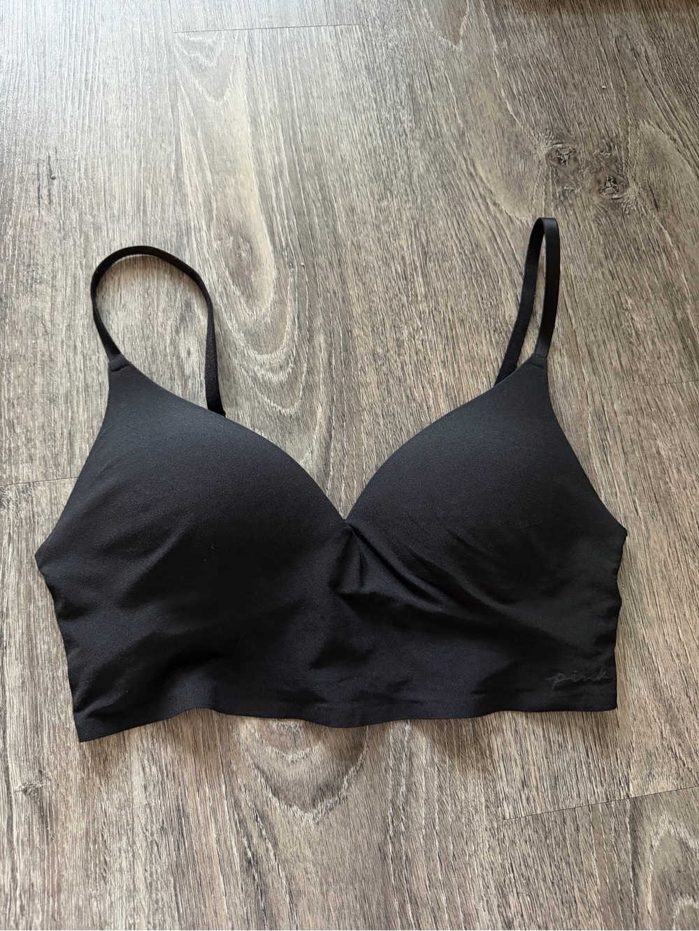 Victoria's Secret PINK wireless push up bra size medium